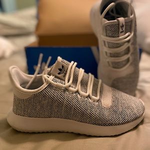 ADIDAS TUBULAR SHADOW